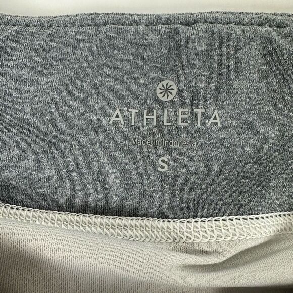 Athleta Womens Tropical Lilies Ready Set Go Shorts size Small - Picture 5 of 10